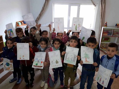 >...Y los dibujos de nuestros niños llegaron a Irak