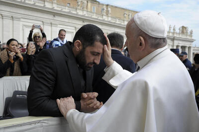 >JUNTO AL PAPA FRANCISCO