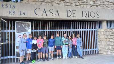 >NIÑOS DEL COLEGIO PARQUE SUR VISITAN EL TEMPLO