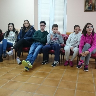 CONVIVENCIA GRUPO DE JÓVENES &quot; NO TODOS LOS SUPERHÉROES LLEVAN CAPA&quot;