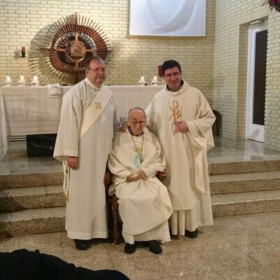 Gracias amigo, gracias compañero, gracias sacerdote.