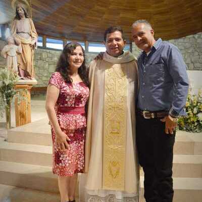 Primera Misa de Erick Arnoldo Del cid