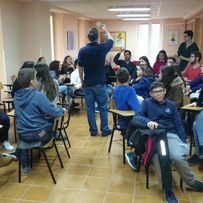 CONVIVENCIA GRUPO DE JÓVENES &quot; NO TODOS LOS SUPERHÉROES LLEVAN CAPA&quot;