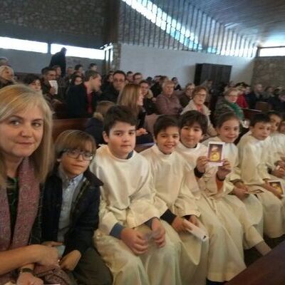 LOS NIÑOS DE TERCERO DE CATEQUESIS RECIBEN EL PERDÓN