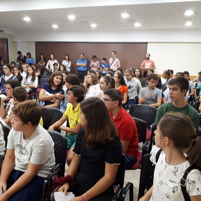 CRISTO JOVEN EMPIEZA A CAMINAR