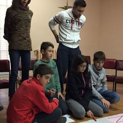 CONVIVENCIA GRUPO DE JÓVENES &quot; NO TODOS LOS SUPERHÉROES LLEVAN CAPA&quot;