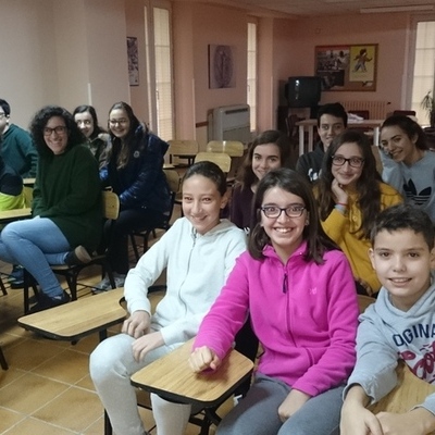 CONVIVENCIA GRUPO DE JÓVENES &quot; NO TODOS LOS SUPERHÉROES LLEVAN CAPA&quot;