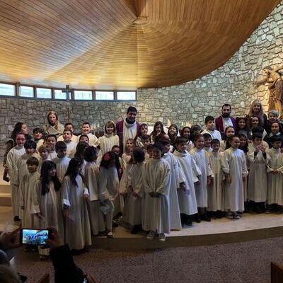 LOS NIÑOS DE TERCERO DE CATEQUESIS RECIBEN EL PERDÓN