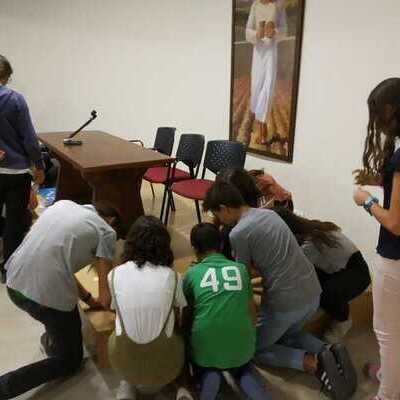 CRISTO JOVEN EMPIEZA A CAMINAR