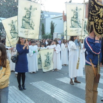 Catequesis en procecion con Nuestra Señora de las Angustias