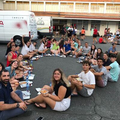 Los 150 jóvenes albaceteños ya caminan hacia #SantiagoApostol para vivir la #PEJ22  Rumbo a #Ourense. Primera etapa