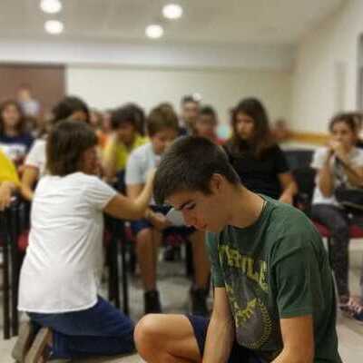 CRISTO JOVEN EMPIEZA A CAMINAR