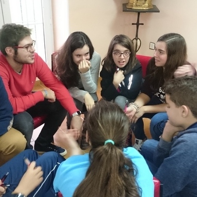 CONVIVENCIA GRUPO DE JÓVENES &quot; NO TODOS LOS SUPERHÉROES LLEVAN CAPA&quot;