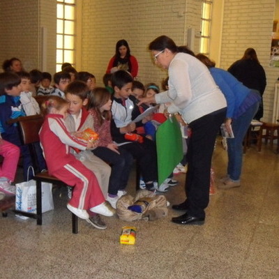 OFRENDA DE FLORES A MARIA