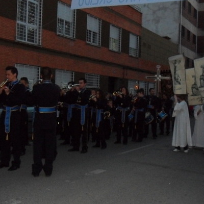 Catequesis en procecion con Nuestra Señora de las Angustias