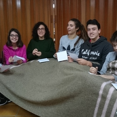 CONVIVENCIA GRUPO DE JÓVENES &quot; NO TODOS LOS SUPERHÉROES LLEVAN CAPA&quot;