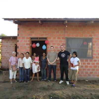 LAS MISIONERAS DE BOLIVIA DAN GRACIAS A NUESTRA PARROQUIA