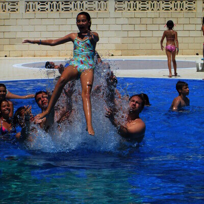 VOLVEMOS DE LA MARINA