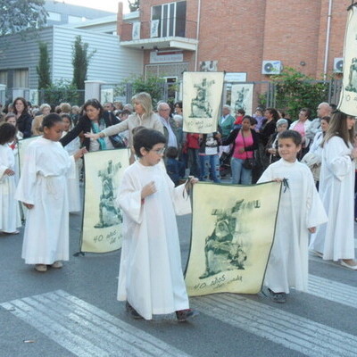 Catequesis en procecion con Nuestra Señora de las Angustias