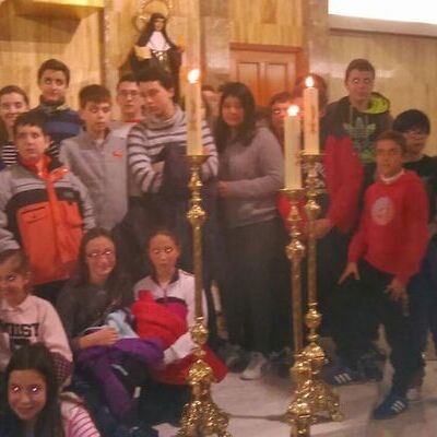 Visita al asilo de los jóvenes de la parroquia